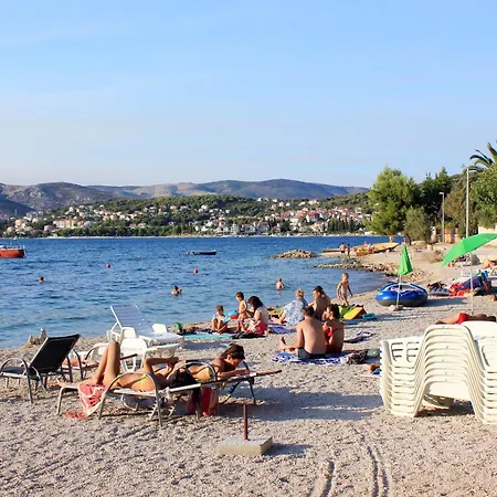 Apartman With Parking Space Okrug Gornji - Ciovo - 19762 Trogir