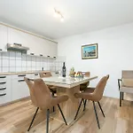 With Parking Space Okrug Gornji - Ciovo - 19762 Apartment Trogir
