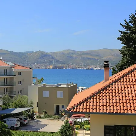 With Parking Space Okrug Gornji, Ciovo - 19762 * Τρογκίρ