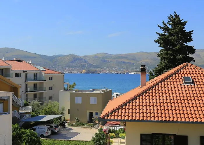 With Parking Space Okrug Gornji - Ciovo - 19762 * Trogir